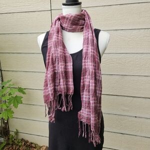 Eddie Bauer pink and maroon plaid lightweight scarf cotton wool blend